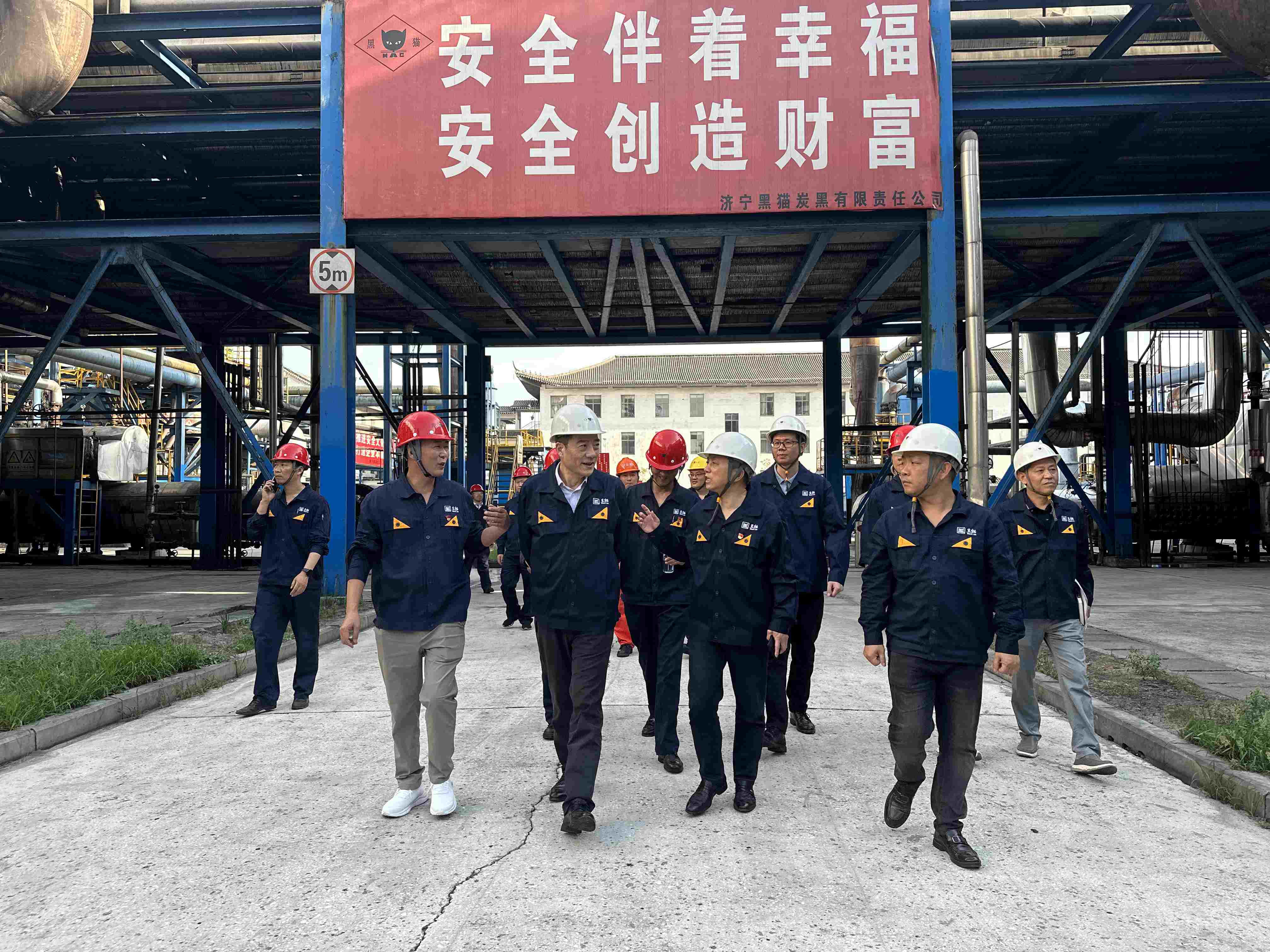 一線(xiàn)調(diào)研.jpg