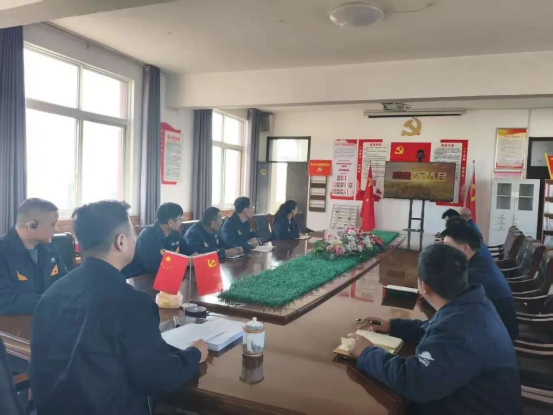 觀看廉政教育片.jpg